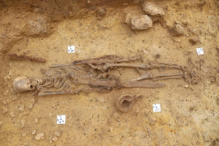 Encuentran en Alemania la tumba de un guerrero franco del siglo VII intacta con todo su armamento