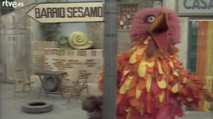 Los personajes de 'Barrio Sésamo' que saludaban en TVE en euskera, catalán y gallego hace 43 años