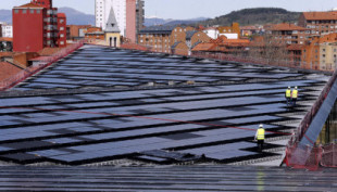 El Ayuntamiento abandona los 4.400 paneles solares que instaló para generar ingresos