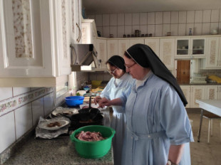 Los conventos de clausura cierran a marchas forzadas: las monjas resisten para no acabar en la cola del hambre