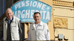 El amigo que acoge en Sanxenxo a Juan Carlos I, cansado de tantas visitas y le advierte que "esto no es una pensión"