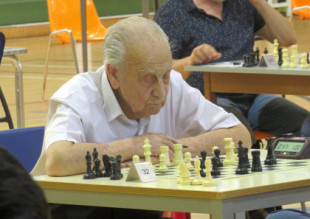 Manuel Álvarez, el ajedrecista de 101 años