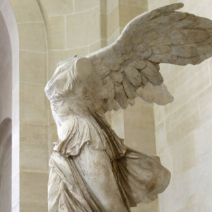 La Victoria de Samotracia: la espectacular joya alada del Museo del Louvre