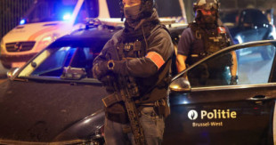 La policía belga neutraliza a un sospechoso del atentado de Bruselas con un disparo en el tórax