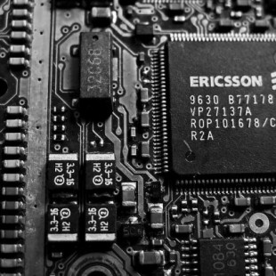 Ericsson se desploma en bolsa tras anunciar pérdidas de 2.555 millones de euros