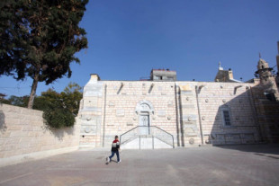 Gaza denuncia un bombardeo israelí en una iglesia ortodoxa griega