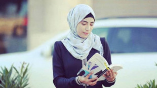 La poetisa y novelista Heba Abu Nada, de 32 años, asesinada en un bombardeo israelí [EN]