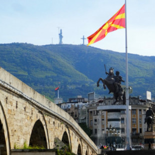 Cómo me enamoré de Skopje, la capital más absurda de Europa