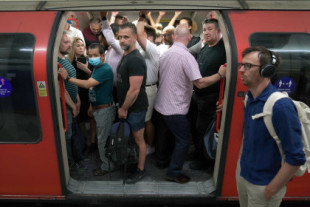 Londres. Suspendido el conductor que encabezó el canto de “Palestina libre” en el metro [ENG]
