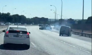 Detenidos los conductores de un vehículo y una furgoneta que chocaron por imprudencia y el vídeo se hizo viral