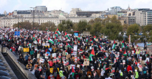 Cientos de miles de personas marchan a lo largo de cientos de ciudades en apoyo a los Palestinos [EN]