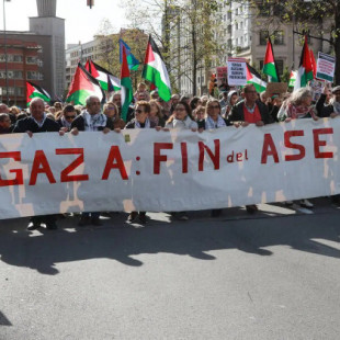 Multitudinaria manifestación a favor de Palestina en Gijón