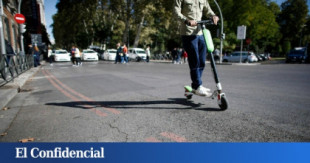 Los 'curritos' se quedan sin poder ir a trabajar en patinete en Madrid: "Es culpa de YouTube"