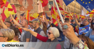 Grupos de jóvenes radicales continúan las protestas en Murcia: "Ni un paso atrás, alzamiento nacional"