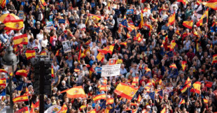 Siete indicadores de desigualdad entre españoles que no aparecen en las pancartas del PP