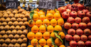 La fruta que todos toman en España sin saber que es un fruto seco: reduce el colesterol y baja el azúcar
