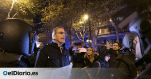 Los disturbios en Ferraz abren una crisis en el idilio de la extrema derecha con la Policía nacido al calor del procés