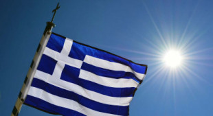 Grecia se venga de Alemania trece años después: "Si tienen problemas económicos, que vendan islas"
