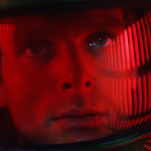 Una fábrica de sujetadores abandonada para viajar por el espacio-tiempo: la historia de cómo Kubrick rodó el alucinado final de 2001