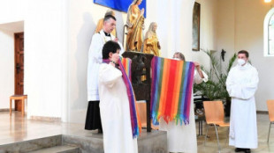 El Vaticano toma una decisión histórica y permitirá a los sacerdotes bendecir parejas homosexuales o divorciados vueltos a casar