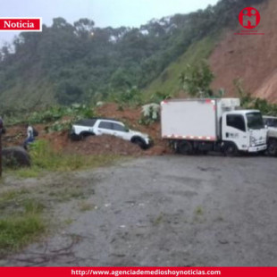 Mortal derrumbe en la vía Quibdó-Medellín (Colombia): 33 muertos hasta el momento