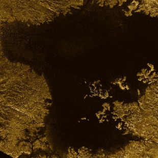 Titán, la luna de Saturno, tiene "islas mágicas" que desaparecen y podrían ser acumulaciones de materia orgánica