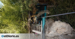 Dormir y morir en una cueva: los precios de la vivienda dejan sin hogar a centenares de personas en Ibiza