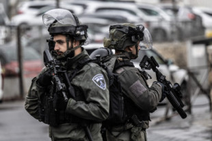 Los crímenes de guerra de las IDF son un perfecto reflejo de la sociedad israelí (entrevista en inglés con transcripción completa)