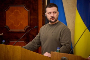 Zelenski pide a sus compatriotas en edad de servir en las FFAA que regresen a Ucrania