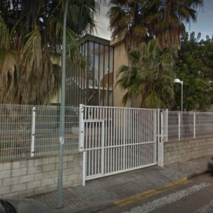 Un alumno de 15 años apuñala a otro de 13 a las puertas de su instituto en Alberic, Valencia