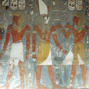 La impresionante tumba del faraón Horemheb en el Valle de los Reyes