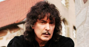 Así explica Ritchie Blackmore el secreto de “Smoke on the Water” de Deep Purple: “Le debo mucho dinero a Beethoven”