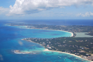 Cómo el impacto de la IA le está reportando millones de dólares mensuales a una diminuta isla del Caribe