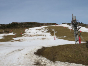 El Pirineo en alerta: a 15ºC en febrero y sin nieve ni esquiadores