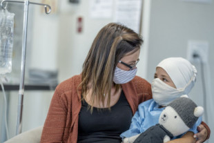 Salud contactó con los hospitales peruanos para frenar la llegada de niños con cáncer a Barcelona