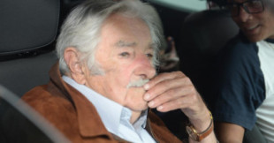 Pepe Mujica pide el voto para el BNG desde Uruguay: "Demasiada sangre gallega corre en nuestras venas"