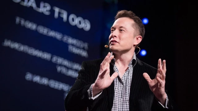 Elon Musk asegura que el primer paciente de Neuralink puede mover el ratón de un ordenador con sus pensamientos