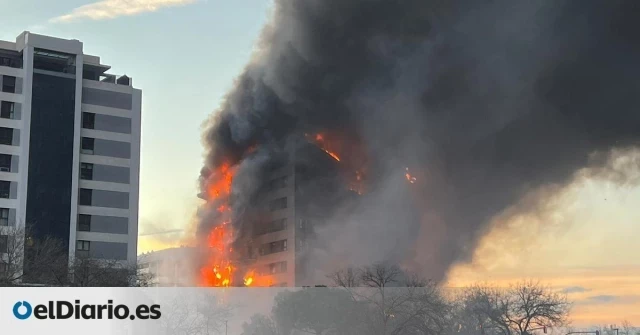 El edificio incendiado en València: "privilegiadas viviendas" de la firma Fbex, hundida con 500 millones de deuda