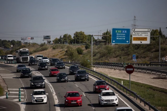 Los coches que circulan por España son cada vez más viejos: el 25% ya tiene más de 20 años