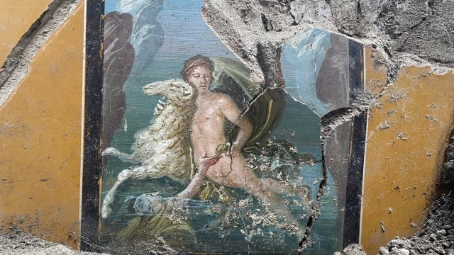 Nuevos frescos emergen de las cenizas de Pompeya (ENG)