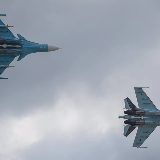 Rusia intercepta un avión de alerta temprana y dos cazas franceses sobre el mar Negro