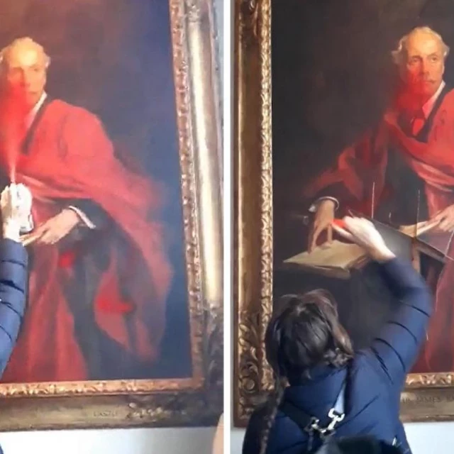 Una activista propalestina destruye una pintura histórica de la universidad de Cambridge