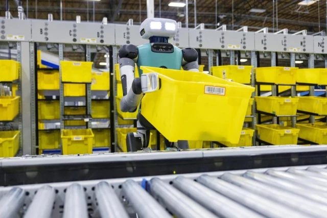 Los robots de este vídeo están en la última fase de aprendizaje antes de poblar los almacenes de Amazon