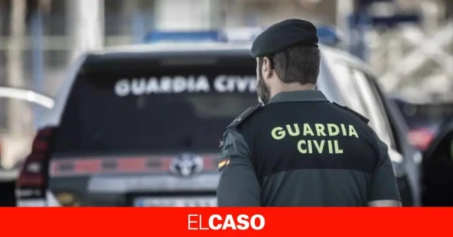 Ataca a su expareja, mata a golpes a su perro y hiere a dos policías antes de ser detenido en Málaga