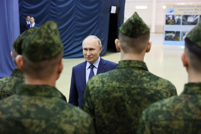 Putin tacha de “total disparate” las declaraciones acerca de que Rusia quiere atacar a Europa