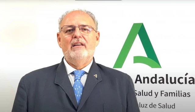 El exviceconsejero de Salud de la Junta de Andalucía, nombrado director médico de una de las mayores aseguradoras privadas