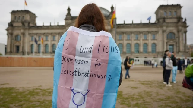 El Parlamento alemán aprueba la ley de autodeterminación de género
