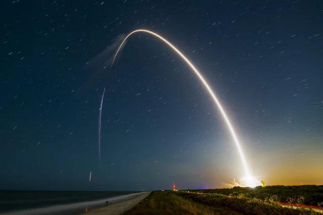 La vigésima recuperación de una primera etapa de un Falcon 9