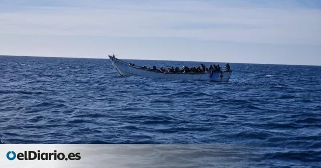 Brasil investiga el hallazgo de un bote con unos 20 cadáveres a bordo por si se tratase de un cayuco perdido en la ruta a Canarias