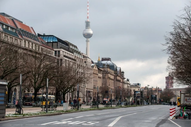 Prohibido conducir los fines de semana: la medida desesperada que han propuesto en Alemania para cumplir con los objetivos de emisiones